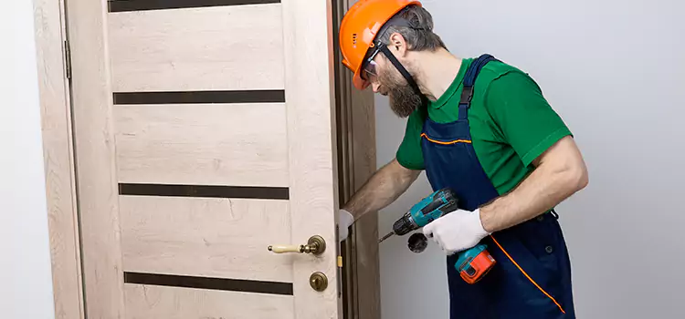 Replace Internal Door Handle with Lock Bell Gardens